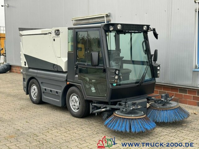 Leasing Schmidt Swingo Compact 200 4 Radlenkung Kehren & Sprühen Schmidt Swingo Compact 200 4 Radlenkung Kehren & Sprühen: afbeelding 12