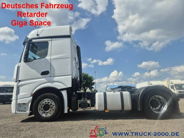 Mercedes-Benz Actros 1846 Giga Space Retarder 2 Betten - Trekker: afbeelding 1 Mercedes-Benz Actros 1846 Giga Space Retarder 2 Betten - Trekker: afbeelding 1