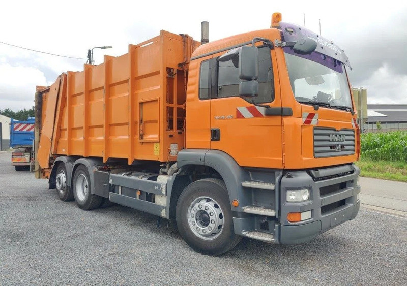 MAN TGA 26.320 6x2 garbage truck ZOELLER - Vuilniswagen: afbeelding 2 MAN TGA 26.320 6x2 garbage truck ZOELLER - Vuilniswagen: afbeelding 2