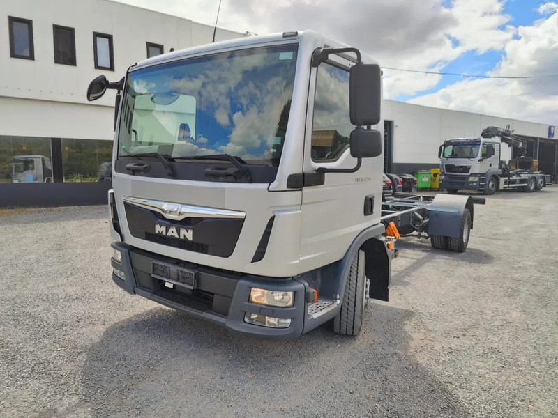 MAN TGL 12.250 Chassis cabine Euro6 - Chassis vrachtwagen: afbeelding 2 MAN TGL 12.250 Chassis cabine Euro6 - Chassis vrachtwagen: afbeelding 2