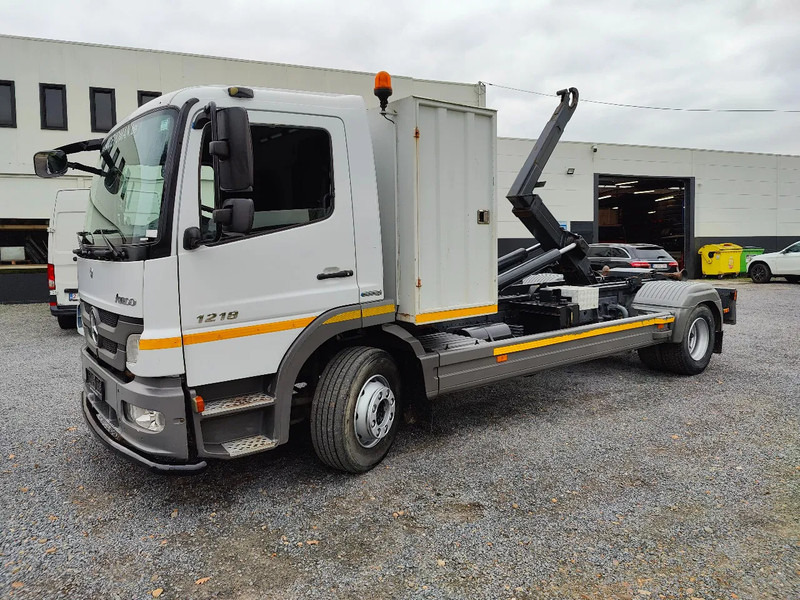 Mercedes-Benz Atego 1218 Containersystem / Hooklift Hyvalift - Haakarmsysteem vrachtwagen: afbeelding 1 Mercedes-Benz Atego 1218 Containersystem / Hooklift Hyvalift - Haakarmsysteem vrachtwagen: afbeelding 1