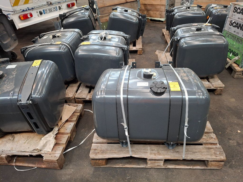 Mercedes-Benz 290L - Brandstoftank: afbeelding 5 Mercedes-Benz 290L - Brandstoftank: afbeelding 5