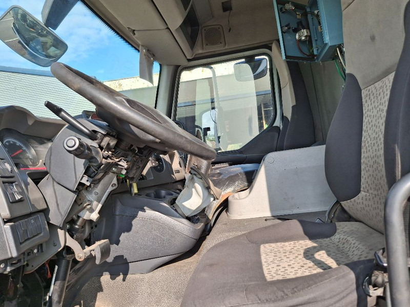 Renault MIDLUM 280DXI - Tankwagen: afbeelding 3 Renault MIDLUM 280DXI - Tankwagen: afbeelding 3