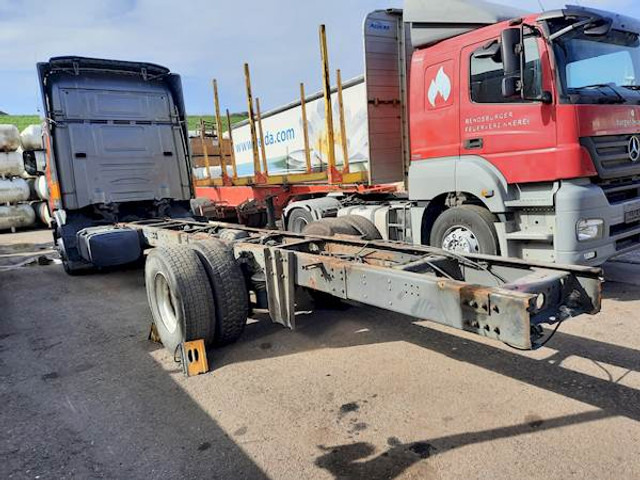 Scania R 114 LB 380 - Chassis vrachtwagen: afbeelding 4 Scania R 114 LB 380 - Chassis vrachtwagen: afbeelding 4