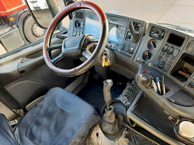 Scania R 124 LA 470 - Trekker: afbeelding 5 Scania R 124 LA 470 - Trekker: afbeelding 5