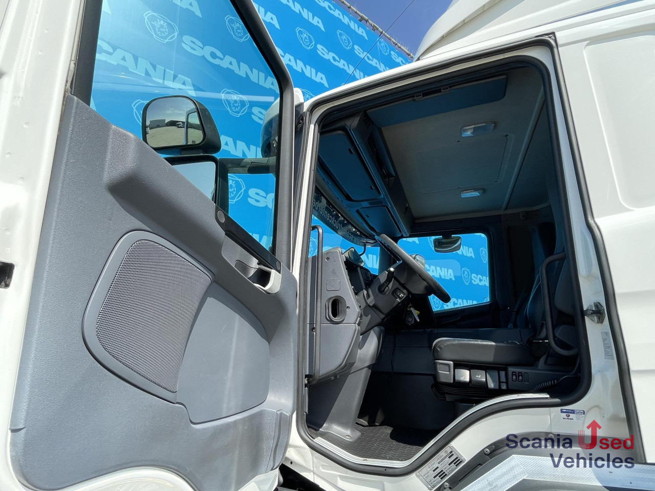 SCANIA P 250 DB4x2MNB SIDE DOORS FULL AIR 250X246X250CM - Bakwagen: afbeelding 4 SCANIA P 250 DB4x2MNB SIDE DOORS FULL AIR 250X246X250CM - Bakwagen: afbeelding 4