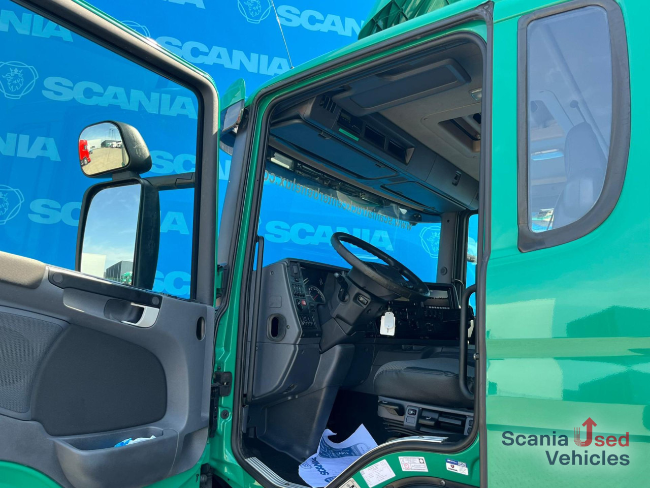 SCANIA P 320 DB6x2*4MNB RETARDER FULL AIR 8T TAIL LIFT 2T - Bakwagen: afbeelding 3 SCANIA P 320 DB6x2*4MNB RETARDER FULL AIR 8T TAIL LIFT 2T - Bakwagen: afbeelding 3