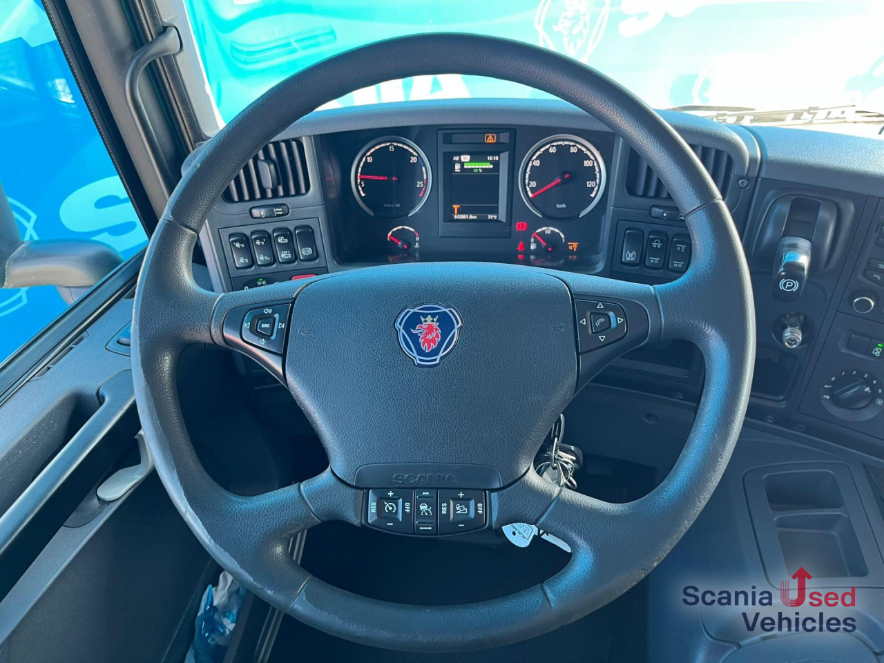 SCANIA P 320 DB6x2*4MNB RETARDER FULL AIR 8T TAIL LIFT 2T - Bakwagen: afbeelding 5 SCANIA P 320 DB6x2*4MNB RETARDER FULL AIR 8T TAIL LIFT 2T - Bakwagen: afbeelding 5