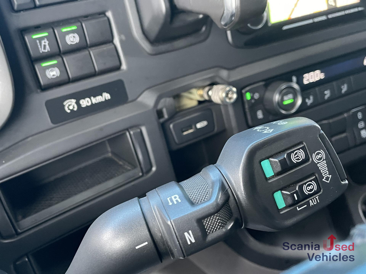 SCANIA R 450 A4x2NA DIFF-L RETARDER NAVI ACC - Trekker: afbeelding 4 SCANIA R 450 A4x2NA DIFF-L RETARDER NAVI ACC - Trekker: afbeelding 4