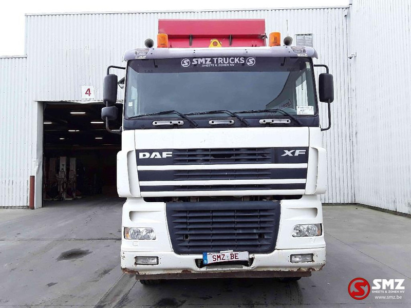 DAF 95 XF 430 8x4 lames steel - Kipper vrachtwagen: afbeelding 2 DAF 95 XF 430 8x4 lames steel - Kipper vrachtwagen: afbeelding 2