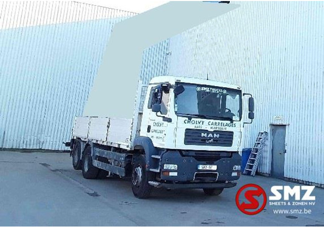 MAN TGA 26.360 manual - Vrachtwagen met open laadbak, Kraanwagen: afbeelding 1 MAN TGA 26.360 manual - Vrachtwagen met open laadbak, Kraanwagen: afbeelding 1