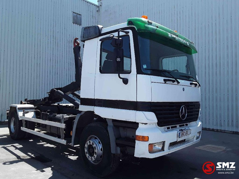 Mercedes-Benz Actros 1831 manual lames airco belgium truck - Containertransporter/ Wissellaadbak vrachtwagen: afbeelding 1 Mercedes-Benz Actros 1831 manual lames airco belgium truck - Containertransporter/ Wissellaadbak vrachtwagen: afbeelding 1