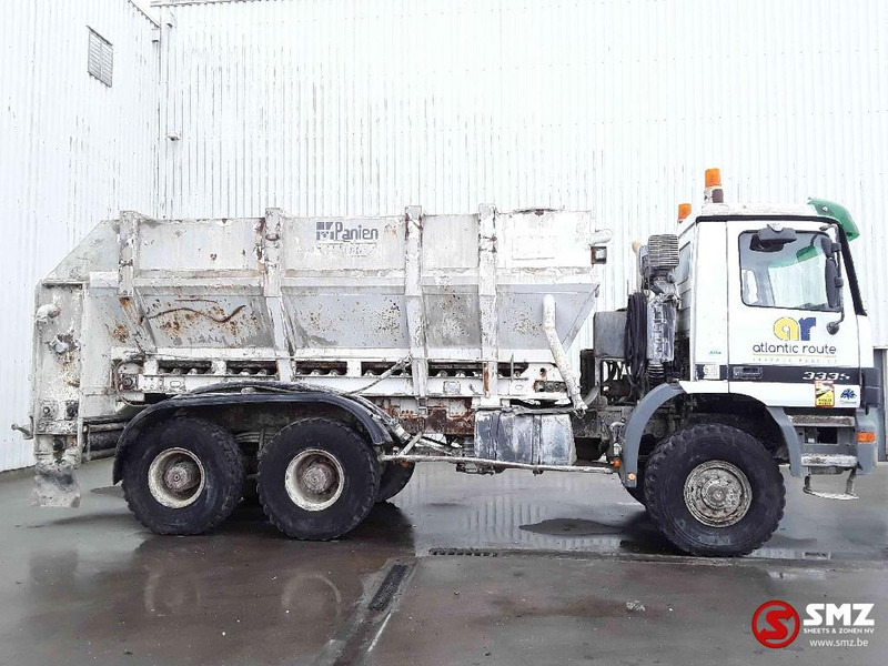 Mercedes-Benz Actros 3335 6x6 88000km manual - Betonpomp: afbeelding 4 Mercedes-Benz Actros 3335 6x6 88000km manual - Betonpomp: afbeelding 4