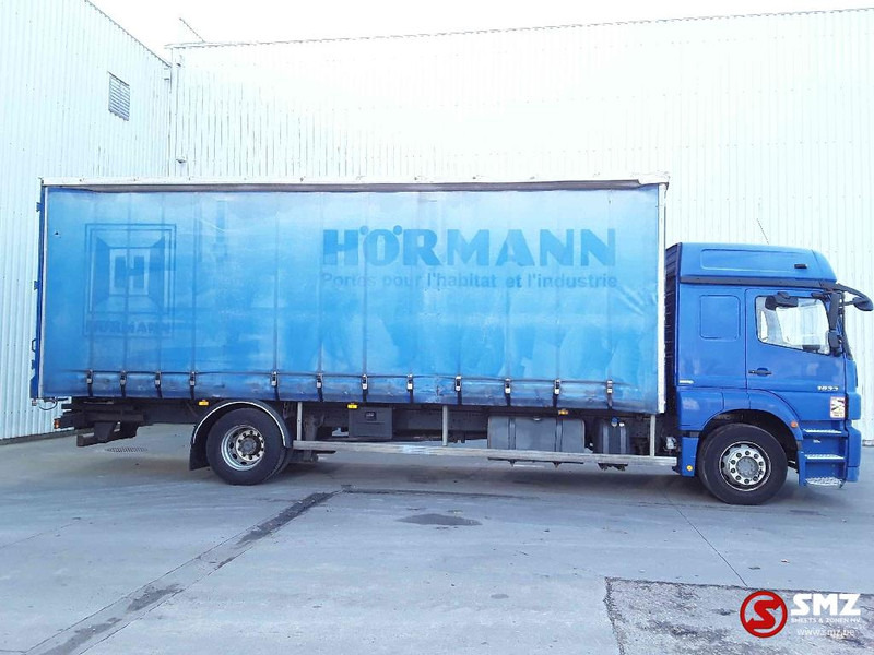 Mercedes-Benz Axor 1833 - Schuifzeilen vrachtwagen: afbeelding 4 Mercedes-Benz Axor 1833 - Schuifzeilen vrachtwagen: afbeelding 4