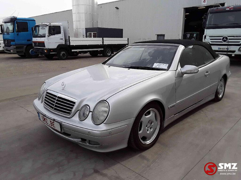 Mercedes-Benz CLK-Klasse 200 - Personenwagen: afbeelding 3 Mercedes-Benz CLK-Klasse 200 - Personenwagen: afbeelding 3