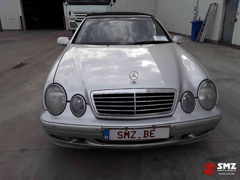Mercedes-Benz CLK-Klasse 200 - Personenwagen: afbeelding 2 Mercedes-Benz CLK-Klasse 200 - Personenwagen: afbeelding 2