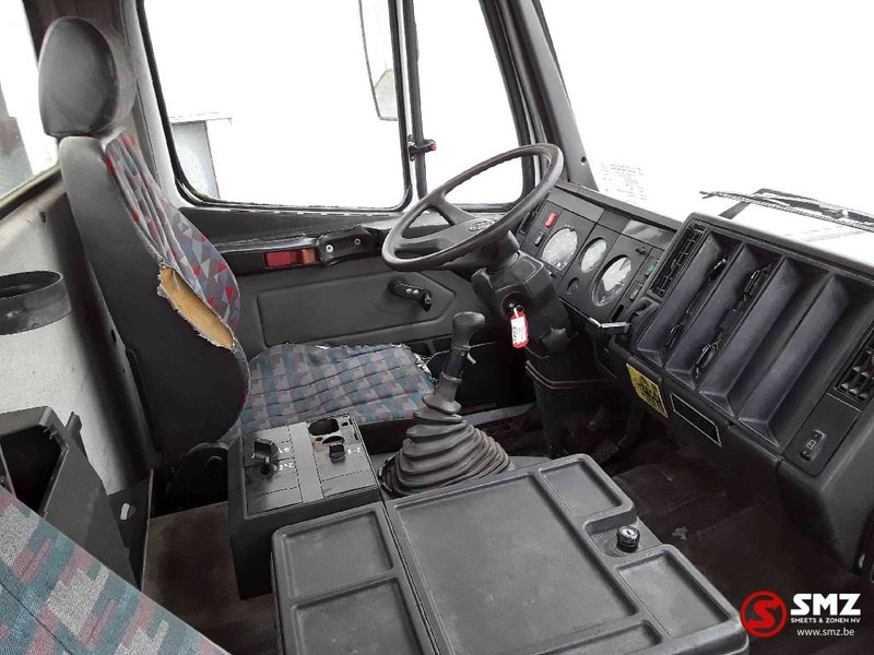 Interieur foto 1: Vrachtwagen met open laadbak, Kraanwagen Mercedes-Benz SK 1831 hiab 090 lames