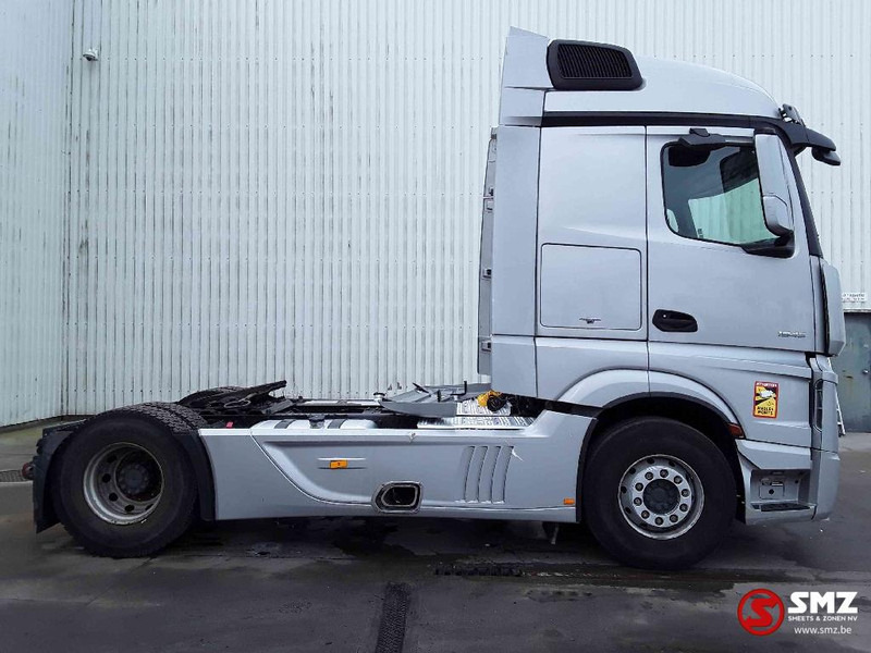 Mercedes-Benz Actros 1945 new tyres 536'km! - Trekker: afbeelding 4 Mercedes-Benz Actros 1945 new tyres 536'km! - Trekker: afbeelding 4