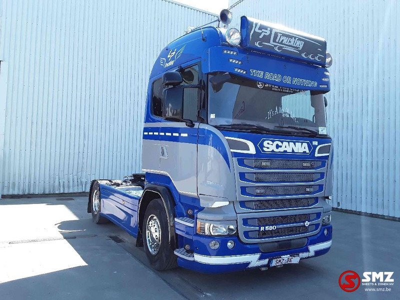 Scania R 580 Full options/full air showtruck - Trekker: afbeelding 1 Scania R 580 Full options/full air showtruck - Trekker: afbeelding 1