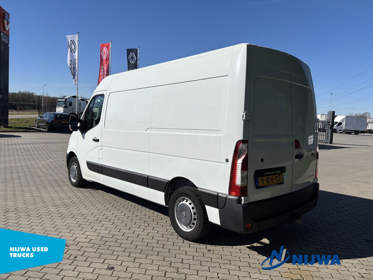 Renault Master T33 130 L2H2 Geïsoleerde bak Kasten - Kleine bestelwagen: afbeelding 4 Renault Master T33 130 L2H2 Geïsoleerde bak Kasten - Kleine bestelwagen: afbeelding 4