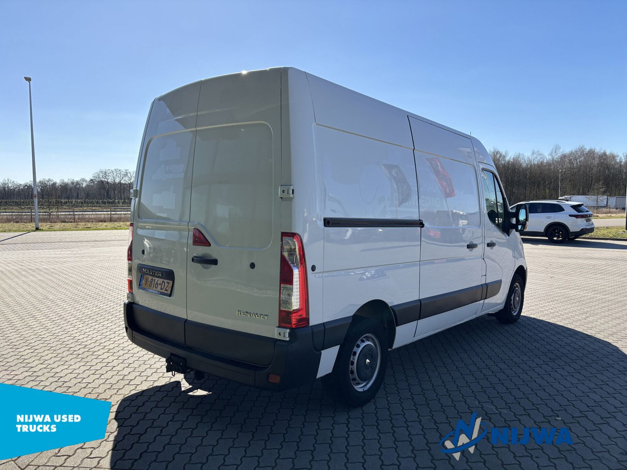 Renault Master T33 130 L2H2 Geïsoleerde bak Kasten - Kleine bestelwagen: afbeelding 3 Renault Master T33 130 L2H2 Geïsoleerde bak Kasten - Kleine bestelwagen: afbeelding 3