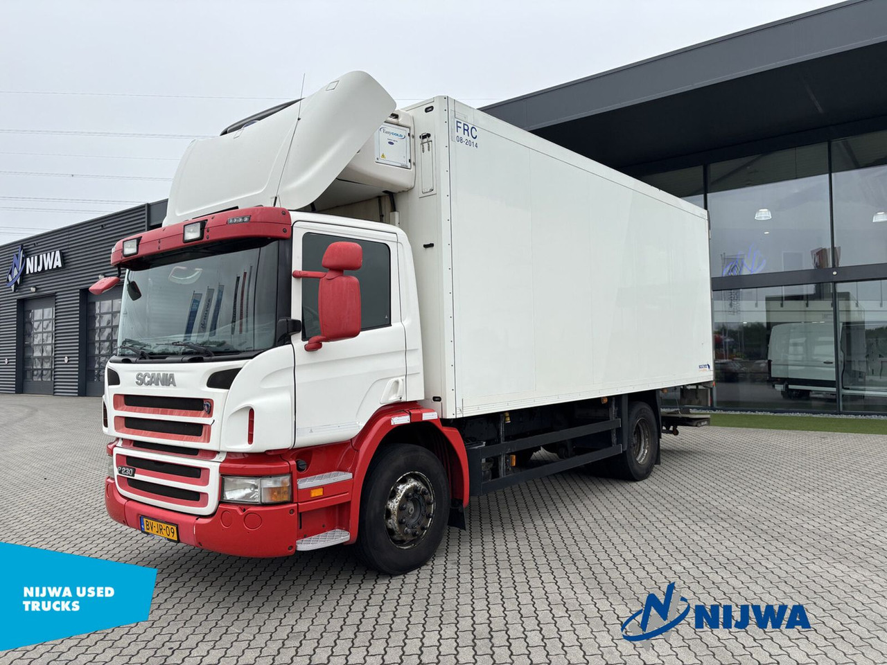Scania P 230 4X2 Meat Truck + Laadklep - Koelwagen vrachtwagen: afbeelding 1 Scania P 230 4X2 Meat Truck + Laadklep - Koelwagen vrachtwagen: afbeelding 1