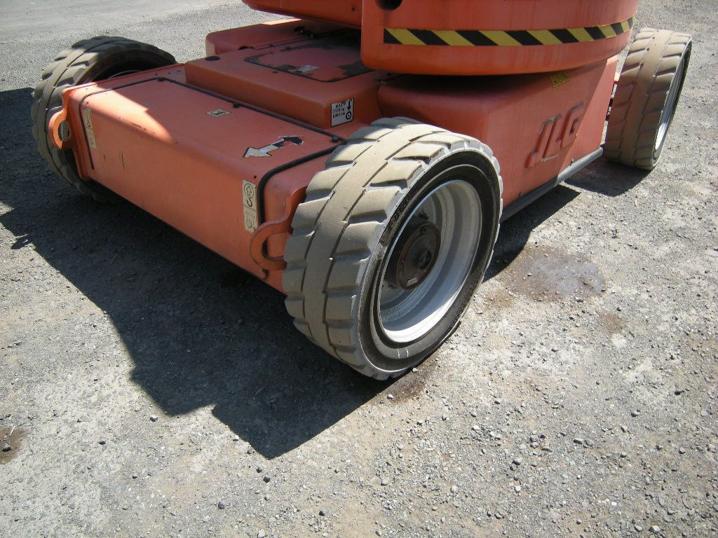 Vrachtwagen hoogwerker JLG E450 AJ  Gelenkteleskoparbeitsbühne 16 m: afbeelding 12