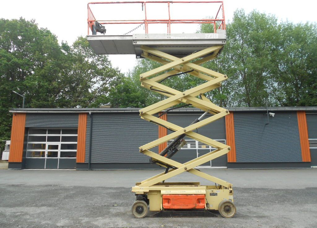 JLG JLG 3246, Scherenarbeitsbühne, 11,9 m - Schaarlift: afbeelding 1 JLG JLG 3246, Scherenarbeitsbühne, 11,9 m - Schaarlift: afbeelding 1