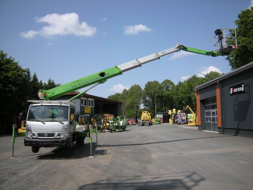 Nissan NT 400 Cabstar mit Palfinger P260BK, 21m - Vrachtwagen hoogwerker: afbeelding 4 Nissan NT 400 Cabstar mit Palfinger P260BK, 21m - Vrachtwagen hoogwerker: afbeelding 4