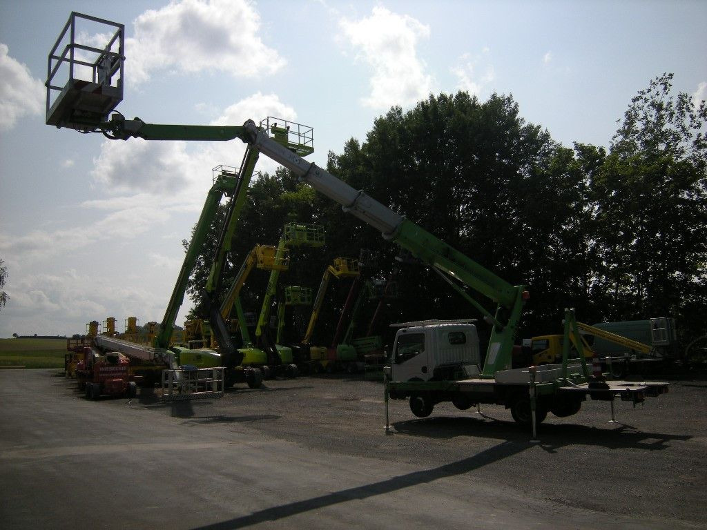 Nissan NT 400 Cabstar mit Palfinger P260BK, 21m - Vrachtwagen hoogwerker: afbeelding 3 Nissan NT 400 Cabstar mit Palfinger P260BK, 21m - Vrachtwagen hoogwerker: afbeelding 3