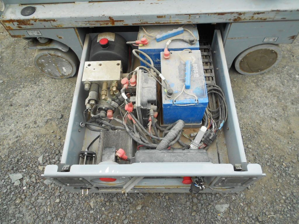 Nieuw Schaarlift PB-Lift, PBS06-7 ECS, 5,6 m AH: afbeelding 15 Nieuw Schaarlift PB-Lift, PBS06-7 ECS, 5,6 m AH: afbeelding 15