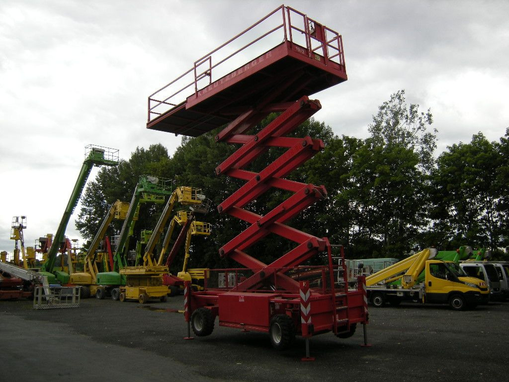 Scherenarbeitsbühne Liftlux SL172-24D4WD,S AH 19 - Vrachtwagen hoogwerker: afbeelding 3 Scherenarbeitsbühne Liftlux SL172-24D4WD,S AH 19 - Vrachtwagen hoogwerker: afbeelding 3