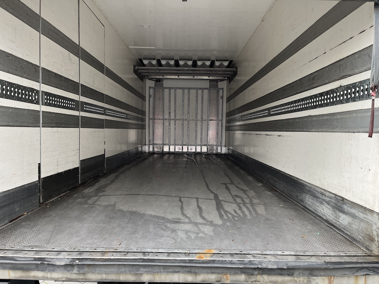 Mercedes-Benz 1842 4x2 LBW Kühlung Flüssigstickstoff GAS - Koelwagen vrachtwagen: afbeelding 5 Mercedes-Benz 1842 4x2 LBW Kühlung Flüssigstickstoff GAS - Koelwagen vrachtwagen: afbeelding 5