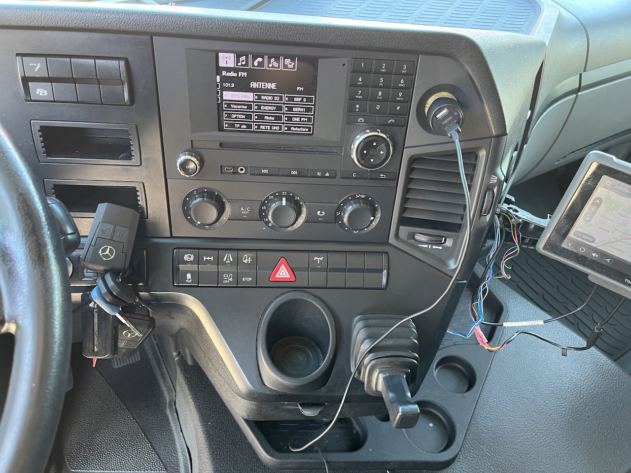 Mercedes-Benz Antos 1840 4x4 HAD LBW Kühlung Flüssigstickstoff - Koelwagen vrachtwagen: afbeelding 2 Mercedes-Benz Antos 1840 4x4 HAD LBW Kühlung Flüssigstickstoff - Koelwagen vrachtwagen: afbeelding 2