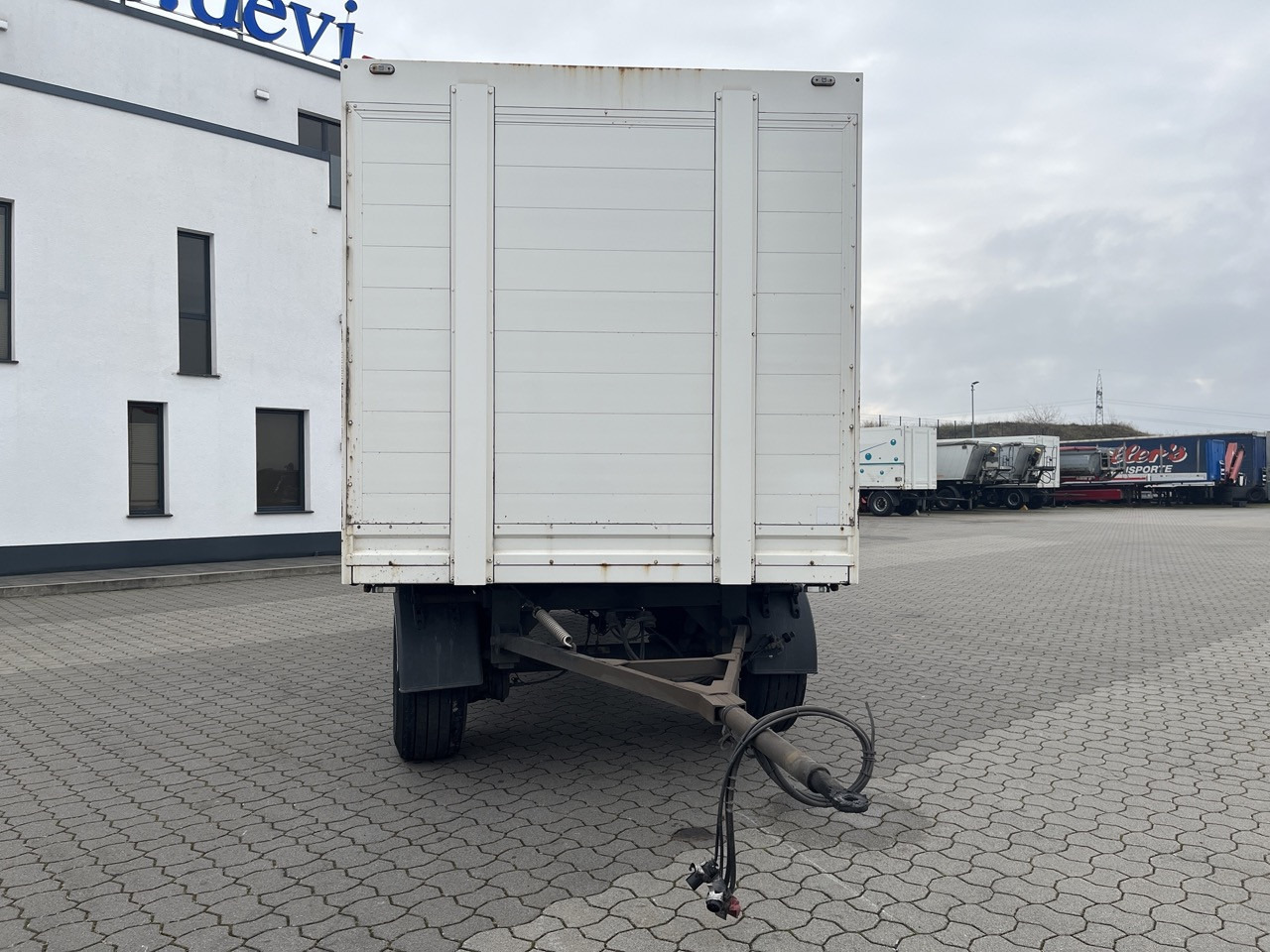 Orten PRASQ18 Getränke 7,30 m - Drankenwagen aanhangwagen: afbeelding 3 Orten PRASQ18 Getränke 7,30 m - Drankenwagen aanhangwagen: afbeelding 3