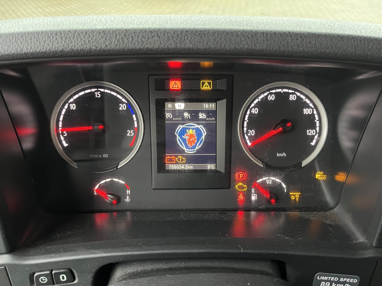 Scania R 450 6x2 Geränkezug + Orten Anhänger - Drankenwagen vrachtwagen: afbeelding 4 Scania R 450 6x2 Geränkezug + Orten Anhänger - Drankenwagen vrachtwagen: afbeelding 4