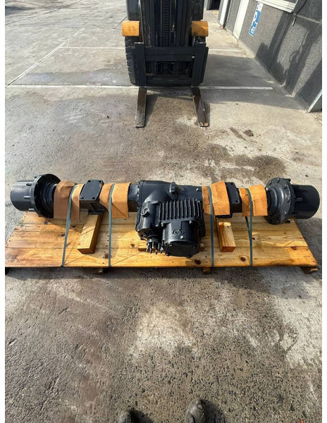 Komatsu WA100M-8 REAR AXLE ASSEMBLY 42W-23-51110 - As en onderdelen voor Bouwmachine: afbeelding 1 Komatsu WA100M-8 REAR AXLE ASSEMBLY 42W-23-51110 - As en onderdelen voor Bouwmachine: afbeelding 1