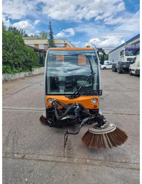 Bucher Kehrmaschine BUCHER-GUYER Kehrmaschine EG 4.500 kg Diesel Topzustand - Industriële veegmachine: afbeelding 3 Bucher Kehrmaschine BUCHER-GUYER Kehrmaschine EG 4.500 kg Diesel Topzustand - Industriële veegmachine: afbeelding 3