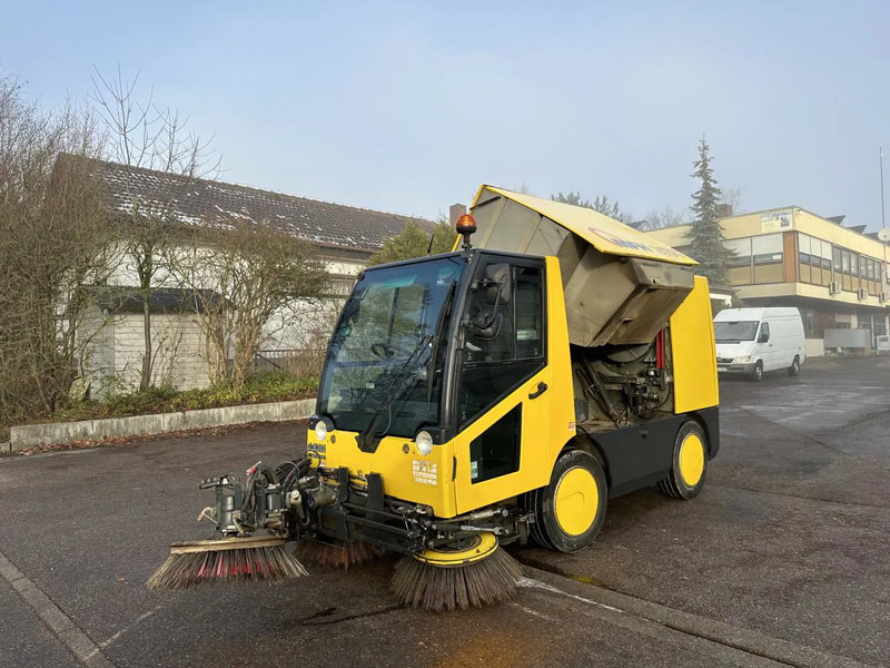 Diversen MFH 2500 Kehrmaschine Klima 3 Besen AEBI MATEC MFH 2500 Kehrmaschine Klima 3 Besen - Industriële veegmachine: afbeelding 3 Diversen MFH 2500 Kehrmaschine Klima 3 Besen AEBI MATEC MFH 2500 Kehrmaschine Klima 3 Besen - Industriële veegmachine: afbeelding 3