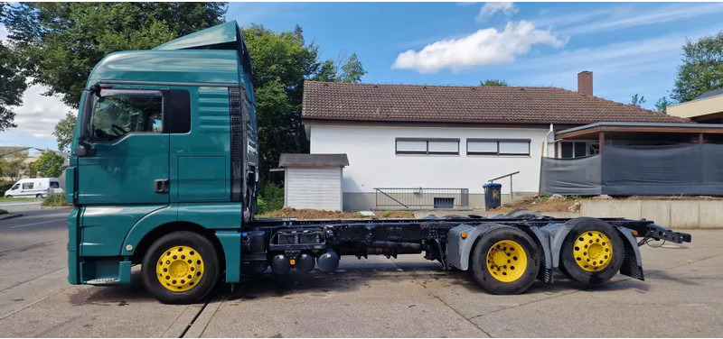 MAN TGX 26.440 FLL 6x2 Fahrgestell Intarder E6 - Chassis vrachtwagen: afbeelding 2 MAN TGX 26.440 FLL 6x2 Fahrgestell Intarder E6 - Chassis vrachtwagen: afbeelding 2