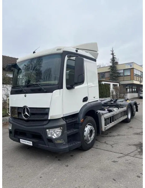 Mercedes-Benz Actros 2543 BL 6x2 MEILLER Abroller TÜV NEU! - Haakarmsysteem vrachtwagen: afbeelding 1 Mercedes-Benz Actros 2543 BL 6x2 MEILLER Abroller TÜV NEU! - Haakarmsysteem vrachtwagen: afbeelding 1