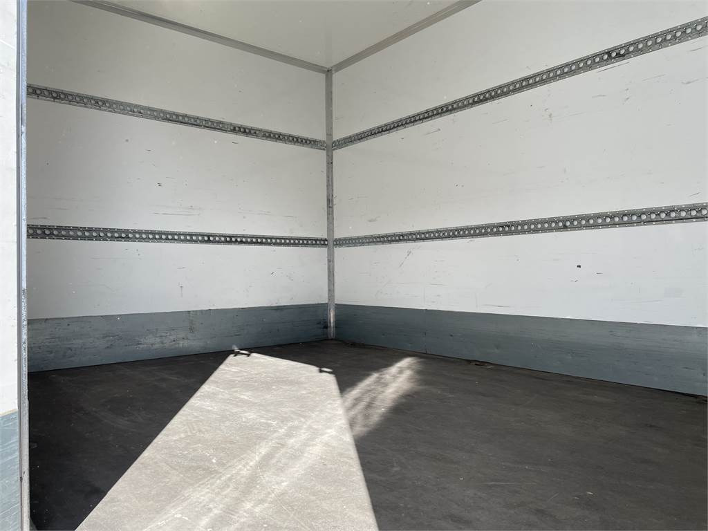 Mercedes-Benz ATEGO 1223L - Bakwagen: afbeelding 4 Mercedes-Benz ATEGO 1223L - Bakwagen: afbeelding 4