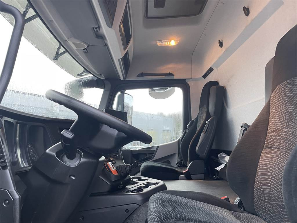 Mercedes-Benz Antos 1827 L/4x2 KSA-UMPIKORI+PL-NOSTIN - Bakwagen: afbeelding 4 Mercedes-Benz Antos 1827 L/4x2 KSA-UMPIKORI+PL-NOSTIN - Bakwagen: afbeelding 4