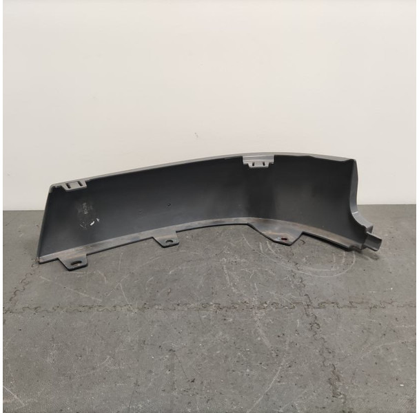 Volvo Volvo - 21316577 - Bumperhoek grijs FH4 / FM4 rechts - Onderdelen voor Vrachtwagen: afbeelding 2 Volvo Volvo - 21316577 - Bumperhoek grijs FH4 / FM4 rechts - Onderdelen voor Vrachtwagen: afbeelding 2