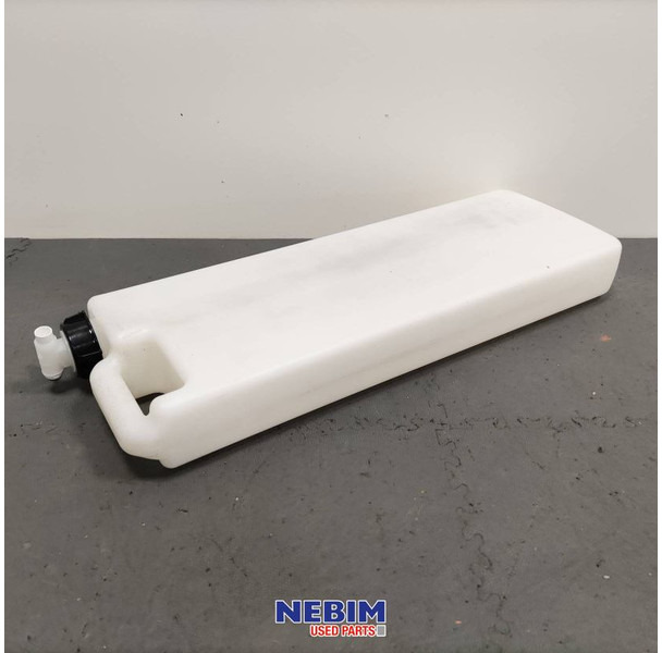 Volvo Volvo - 82273017 - Watertank 7L - Onderdelen voor Vrachtwagen: afbeelding 2 Volvo Volvo - 82273017 - Watertank 7L - Onderdelen voor Vrachtwagen: afbeelding 2