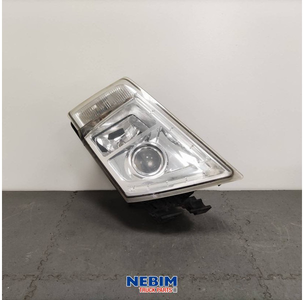 Volvo Volvo - 82304585 - Koplamp FH / FM rechts - Onderdelen voor Vrachtwagen: afbeelding 1 Volvo Volvo - 82304585 - Koplamp FH / FM rechts - Onderdelen voor Vrachtwagen: afbeelding 1