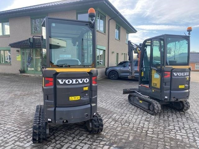 Volvo EC 18 E MIETE / RENTAL (12001764) - Minigraafmachine: afbeelding 4 Volvo EC 18 E MIETE / RENTAL (12001764) - Minigraafmachine: afbeelding 4