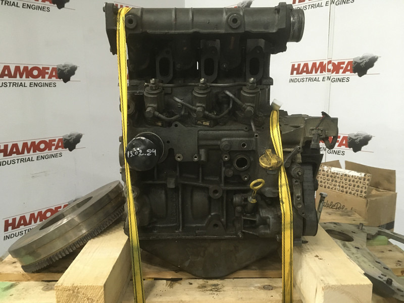 Deutz D2011L03 FOR PARTS - Bouwmachine: afbeelding 2 Deutz D2011L03 FOR PARTS - Bouwmachine: afbeelding 2
