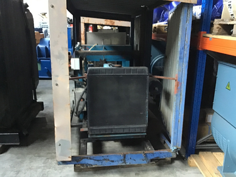 Ford 2714E POMP 550 BAR USED - Water pomp: afbeelding 3 Ford 2714E POMP 550 BAR USED - Water pomp: afbeelding 3