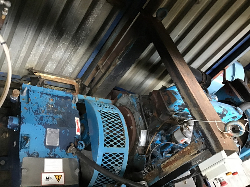 Ford 2714E POMP 550 BAR USED - Water pomp: afbeelding 2 Ford 2714E POMP 550 BAR USED - Water pomp: afbeelding 2